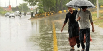 ملک مختلف علاقوں میں گرج چمک اور آندھی کے ساتھ بارش کا امکان