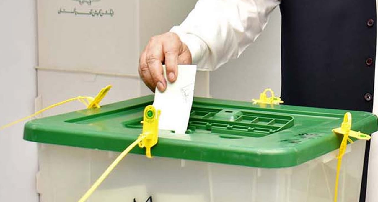 دادو پی ایس 86 میں ضمنی الیکشن کے لئے پولنگ جاری