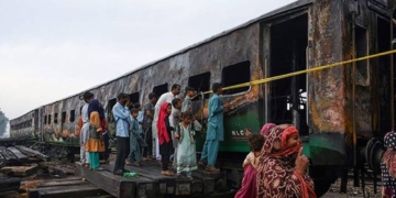 تیزگام حادثہ، 30 میتیں میر پور خاص، 3 کراچی منتقل۔