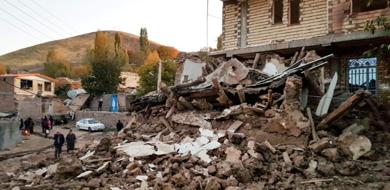 ايران ميں طاقت ور زلزلے نے بڑے پیمانے پر تباہی مچادی