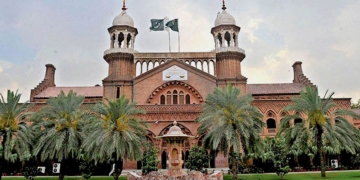 نواز شریف وطن واپس آئیں گے، ہائیکورٹ میں بیان حلفی کا مسودہ جمع