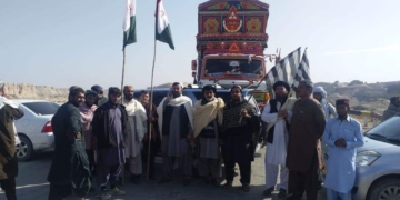 جی یو آئی ف اور پشتونخوا میپ کے کارکنوں کا احتجاج، چمن شاہراہ بند