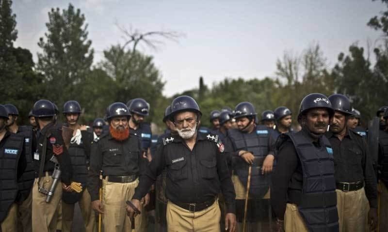 آزادی مارچ پر تعینات پولیس اہلکار کی چھٹی نہ ملنے پر خودکشی کی کوشش