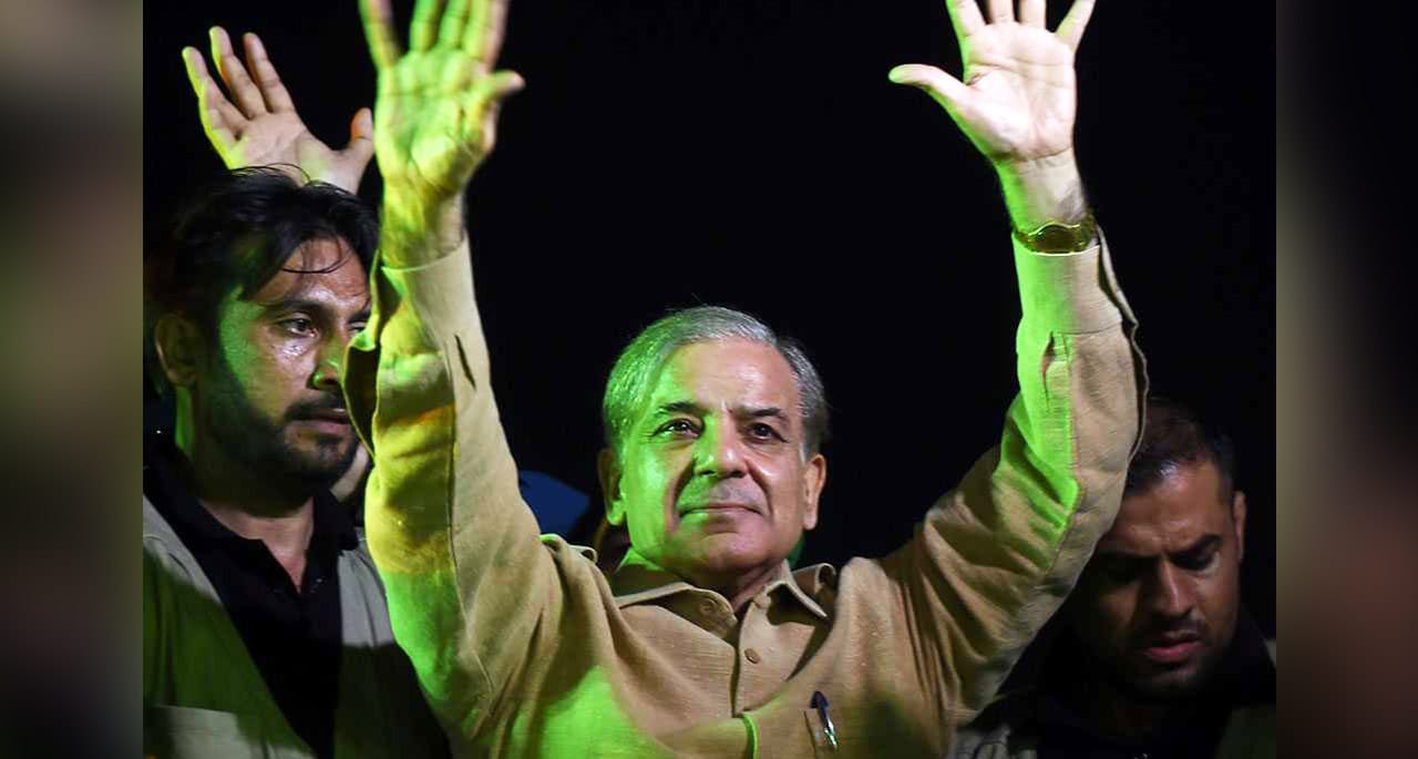 جادو ٹونہ ختم ہو گا اور یوٹرن کی سیاست ختم ہو گی- شہباز شریف