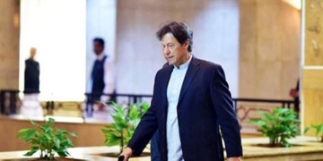 وزیراعظم عمران خان واپس پاکستان پہنچ گئے۔