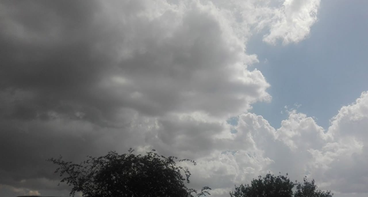 ملک کے زیادہ ترحصوں میں موسم ابرآلود رہنے کاامکان ہے