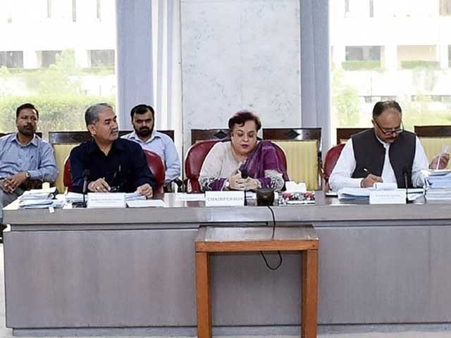 الیکشن کمیشن کے ارکان کی تقرری کے لئے پارلیمانی کمیٹی کا ان کیمرہ اجلاس جاری