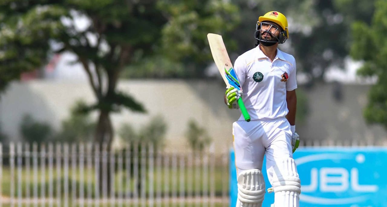 سری لنکا کیخلاف ٹیسٹ سریز کے لیے قومی ٹیم کا اعلان، فواد عالم کی 10 سال بعد ٹٰیم میں واپسی