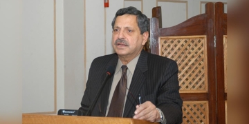 کوئی بھی مفاد شوگر مافیا اور کرپٹ مافیا مجھے پارٹی سے نہیں نکال سکتا۔ حامد خان