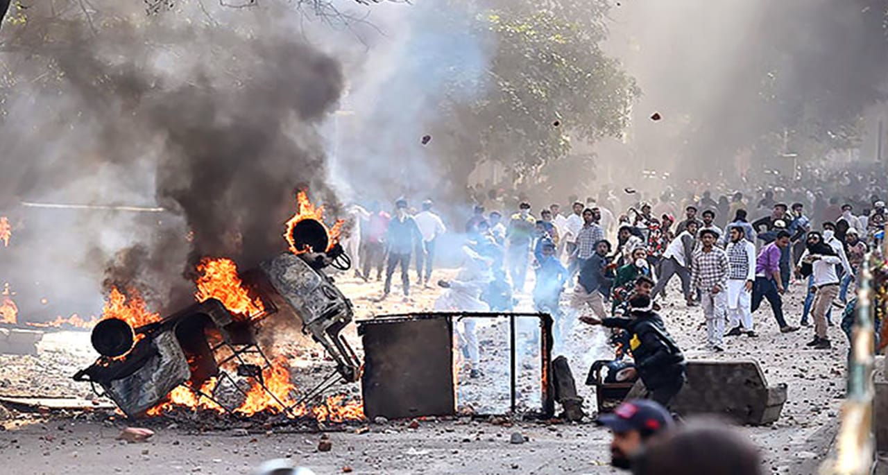 دہلی فسادات میں 39 مسلمان ہلاک، حکومت خاموش تماشائی۔