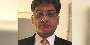 خالد جاوید خان کو نیا اٹارنی جنرل مقرر کرنے کا فیصلہ