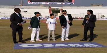 پاکستان کا بنگلہ دیش کے خلاف ٹاس جیت کر فیلڈنگ کا فیصلہ۔