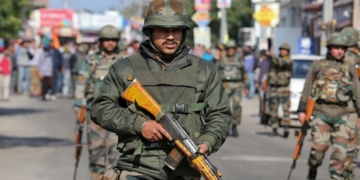 پلوامہ میں گھر گھر تلاشی، 3 کشمیری شہید