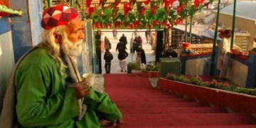 کراچی کے 313مزارات اور درگاہوں پر صرف 58پولیس اہلکار تعینات ہونے کا انکشاف۔