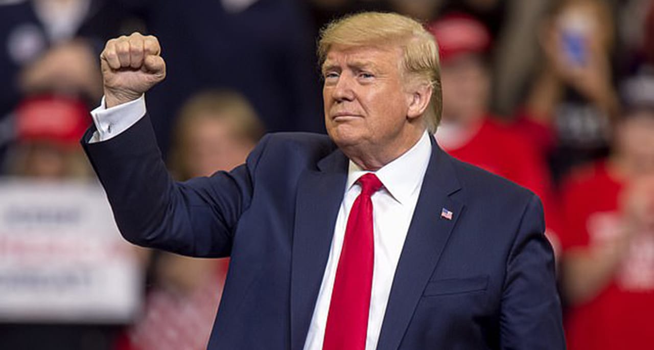 ڈونلڈ ٹرمپ مواخذے سے بچ گئے