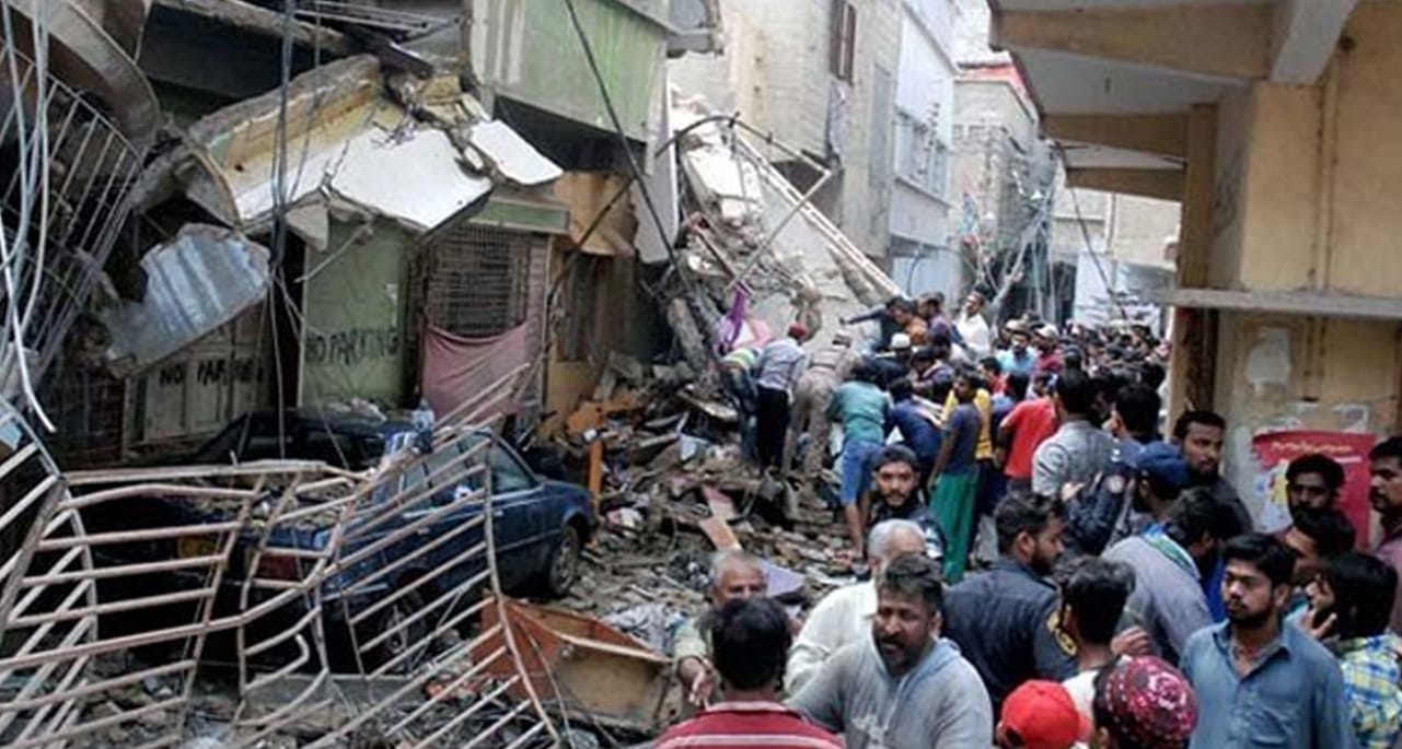 سانحہ رضویہ: بلڈر نے سرکاری افسران کو رشوت دینے کا اعتراف کرلیا۔