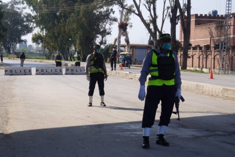 پاکستان میں کورونا کیسز کی تعداد 892 ہوگئی۔