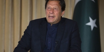 وزیراعظم کاایکسپورٹ انڈسٹری کیلئے100ارب کا اعلان۔