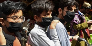 لاہور کے دو کم سن بچوں میں کورونا وائرس کی تصدیق۔
