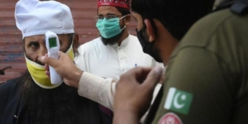 پاکستان میں کورونا سے مزید 136 افراد جاں بحق، اموات 3 ہزار 229 ہو گئیں