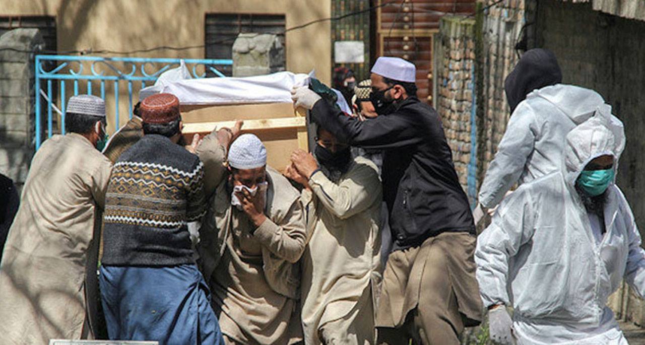 کورونا، پاکستان میں گزشتہ 24 گھنٹوں کے دوران ریکارڈ 111 اموات-