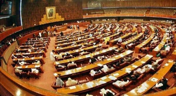کورونا بحران کے باعث ملک میں 30 لاکھ افراد بیروزگار ہوسکتے ہیں، وزارت خزانہ۔