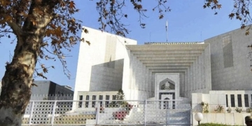 سپریم کورٹ نے حکومت کو شوگر ملز کے خلاف کارروائی کی اجازت دے دی۔