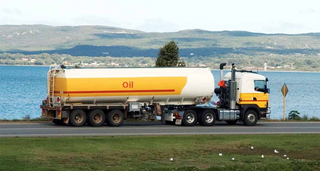 اسلام آباد: آئل ٹینکرز ایسوسی ایشن کو مذاکرات کیلیے بلا لیا گیا۔