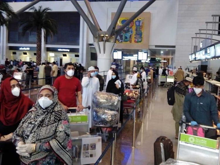 ائیرپورٹ اور جہاز میں ماسک لازم  مسافر  لاؤنج میں جانے پر  پابندی عائد