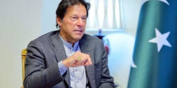وزیراعظم کی فوج کیخلاف سرگرم نیٹ ورک بے نقاب کرنے کی ہدایت۔