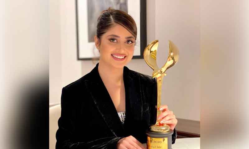 سجل علی عرب فیسٹیول ایوارڈ جیتنے والی پہلی پاکستانی اداکارہ۔