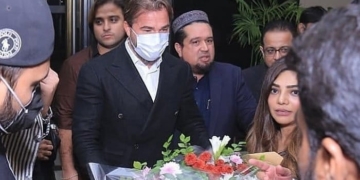 مشہور ترک ڈرامے کا اصل کردار پاکستان پہنچ گیا۔