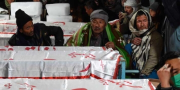 سانحہ مچھ:ہزارہ برادری چھٹے روز بھی وزیراعظم کی منتظر