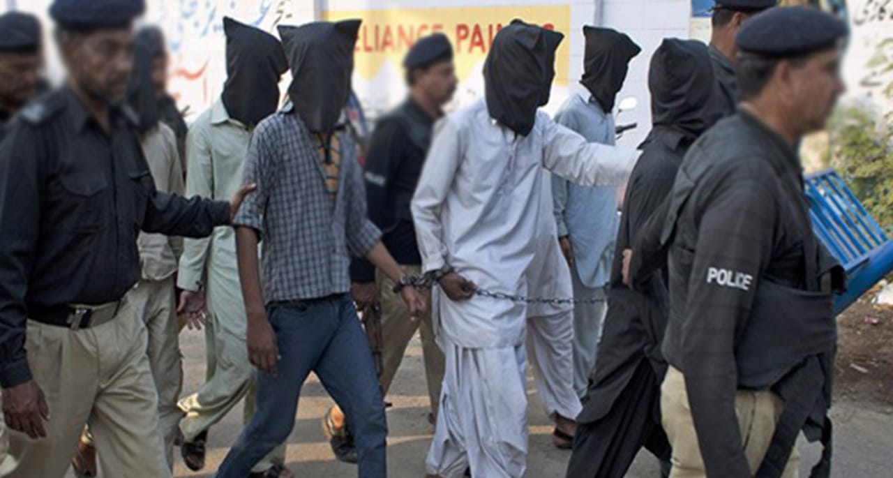 سیکیورٹی اداروں کی لاہور میں کارروائی۔