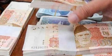 روپے کی بڑی چھلانگیں، ڈالر 22 ماہ کی کم ترین سطح پر، برطانوی پاؤنڈ 1.94روپے گر گیا