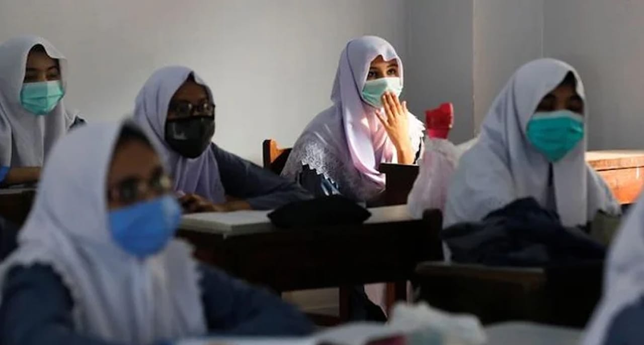 سندھ میں آٹھویں جماعت تک اسکول بند کرنے کا فیصلہ