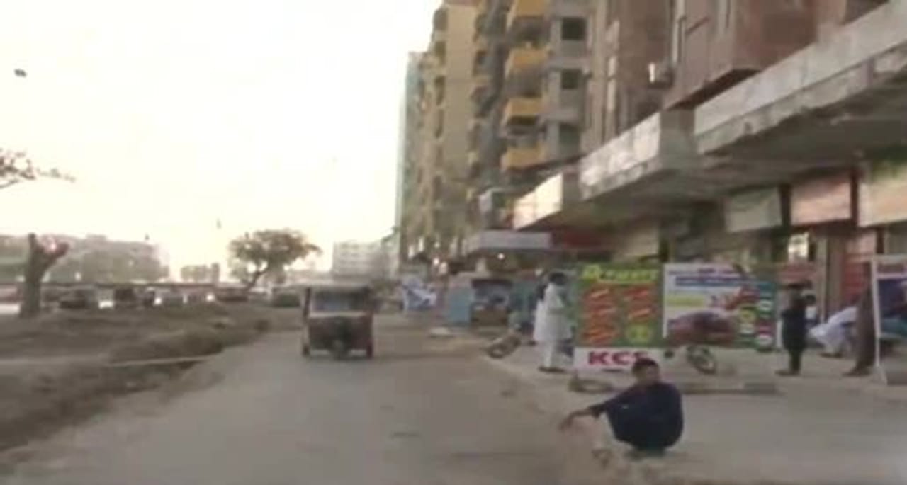 کورونا کا پھیلاؤ روکنے کیلئے بین الصوبائی ٹرانسپورٹ دو روز کیلئے بند