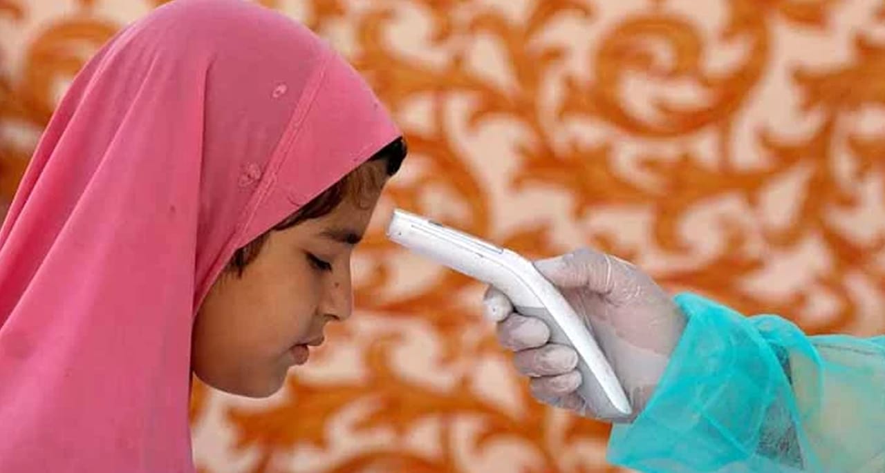 پاکستان میں کورونا سے اب تک ایک سے 10 سال کے 140 بچے ہلاک ہوئے