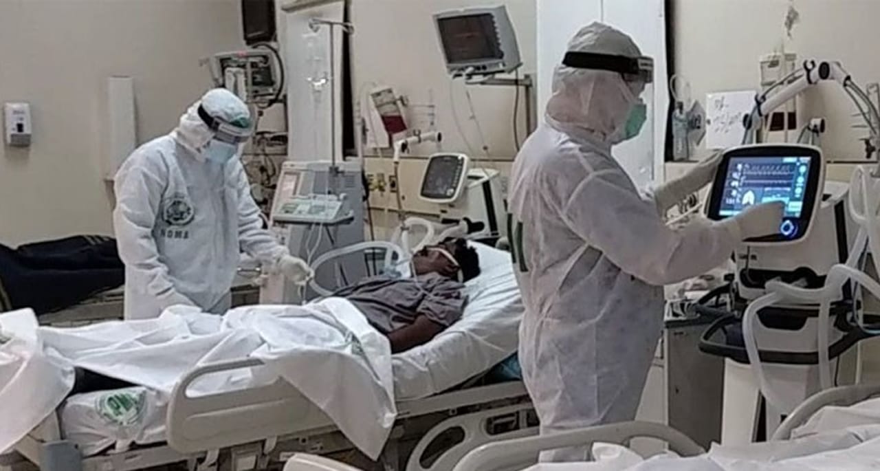 پاکستان: کورونا سے مزید 98 اموات، 5300 سے زائد کیسز رپورٹ