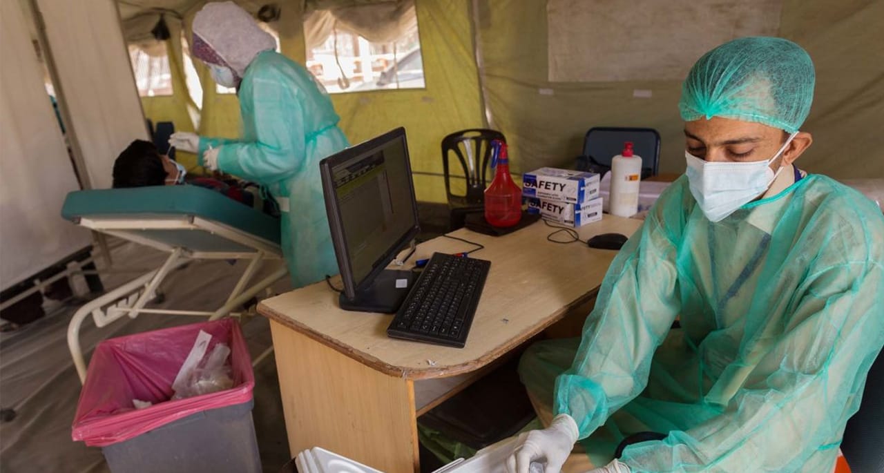 کورونا: ملک میں تقریباً 3 ماہ بعد ایک دن میں سب سے زیادہ اموات