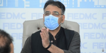 ’ایک سال میں ایس او پیز کی بدترین خلاف ورزیاں سیاستدانوں کی طرف سے ہوئیں‘