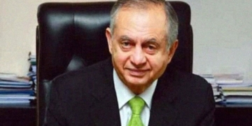 2023 تک برآمدات ریکارڈ سطح تک پہنچ جائیں گی، عبدالرزاق داؤد