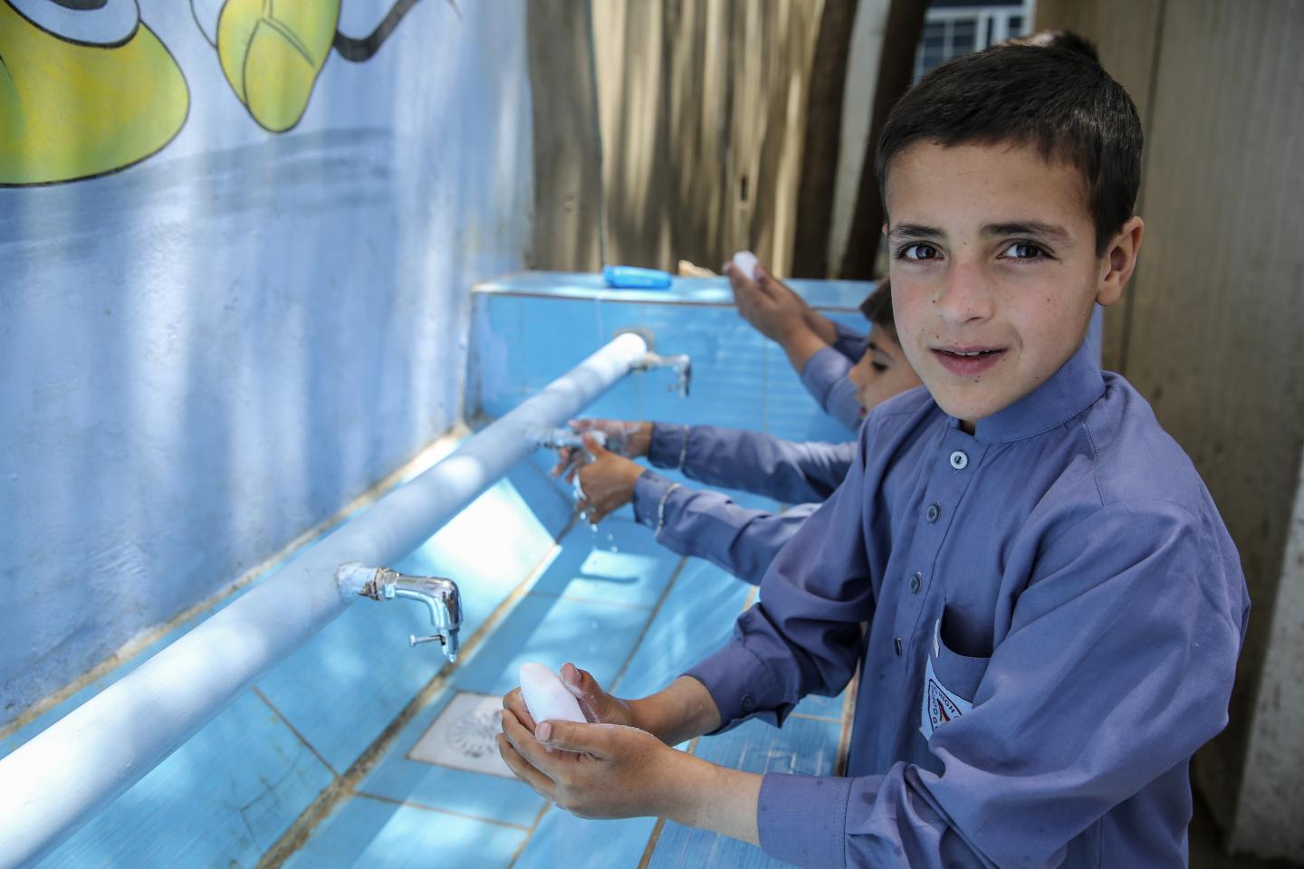 ننھے بچے گھر میں زیادہ آسانی سے کورونا وائرس پھیلا سکتے ہیں