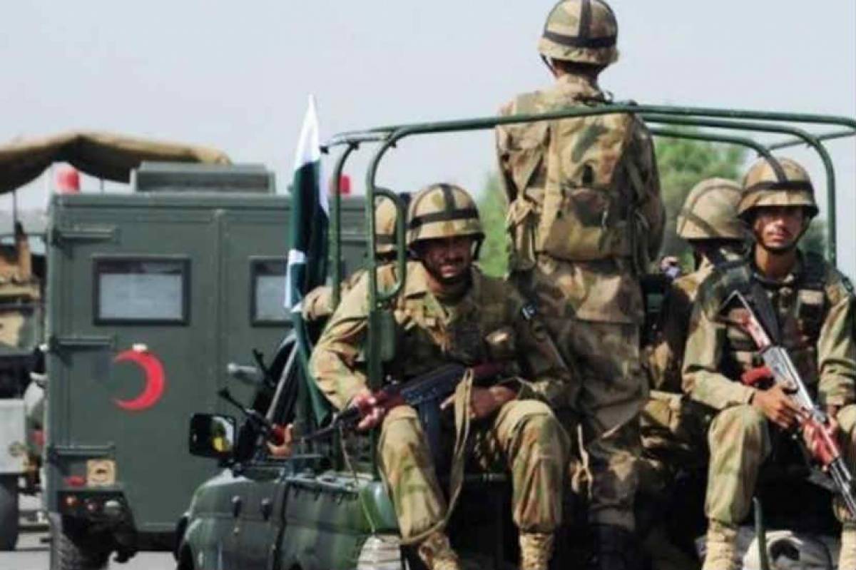 بلوچستان : ایف سی کا آپریشن، 6 دہشت گرد ہلاک، بڑی تعداد میں اسلحہ برآمد