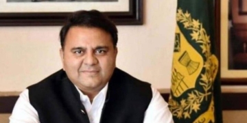 نیوزی لینڈ کا دورہ منسوخ کروانے میں کس کا ہاتھ تھا؟ فواد چوہدری حقائق سامنے لے آئے