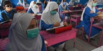 این سی او سی کی تعلیمی اداروں کی بندش سے متعلق افواہوں کی تردید