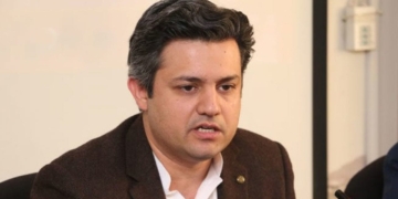 تیس ستمبر کے بعد ویکسین نہ لگوانے والوں کو  بہت سی سہولیات نہیں ملیں گے