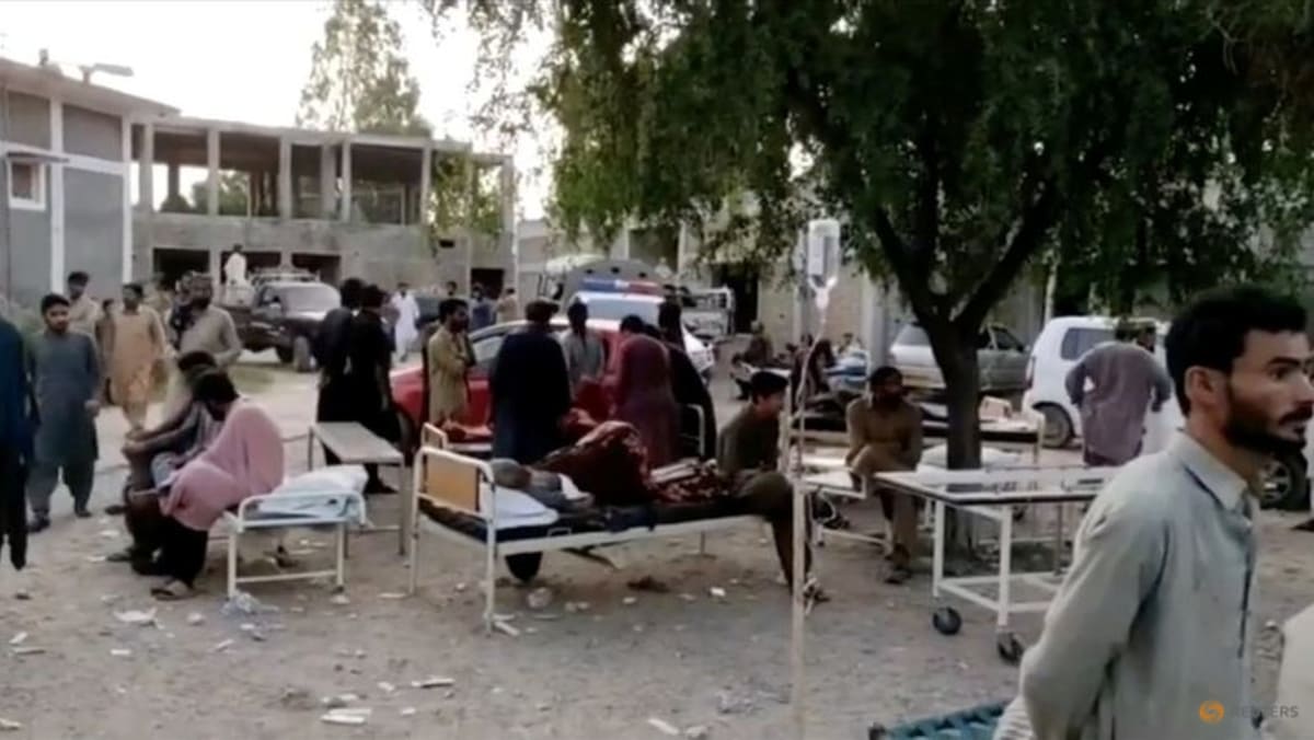 بلوچستان کے مختلف علاقوں میں شدید زلزلہ، 20 افراد جاں بحق، 300 سے زائد زخمی