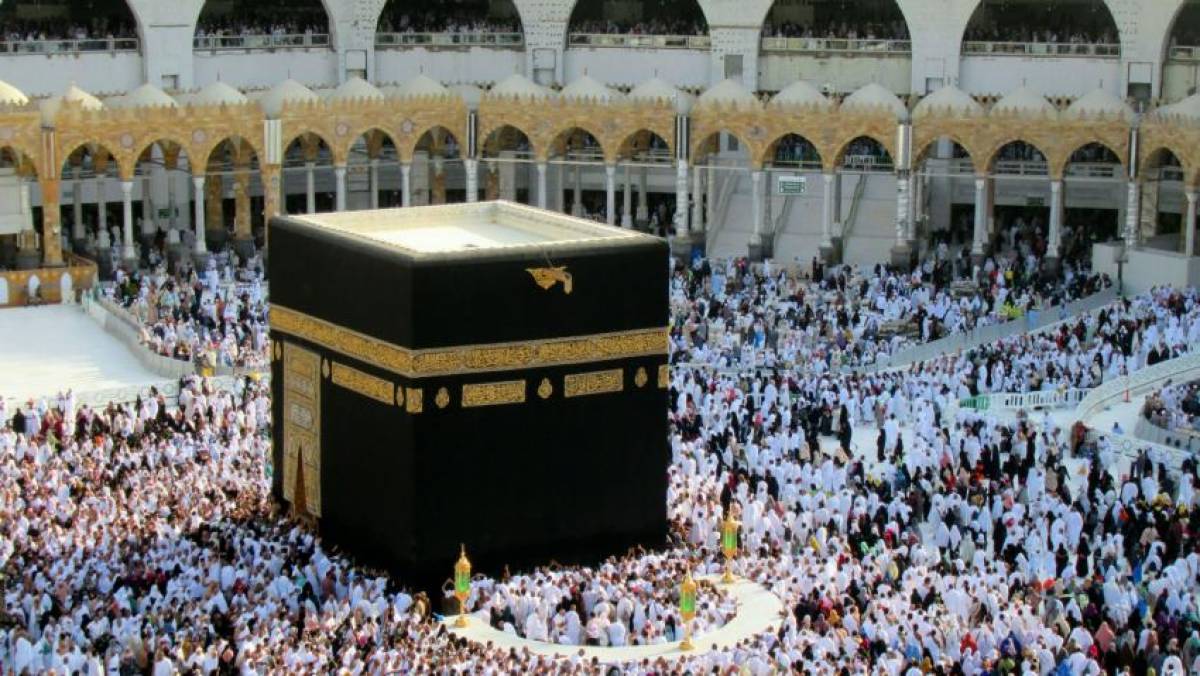 کورونا ضوابط میں نرمی کے بعد آج حرم میں پہلی بار مکمل گنجائش کے ساتھ نماز جمعہ ہوگی