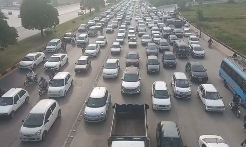 اسلام آباد اور راولپنڈی کی مختلف سڑکیں بند